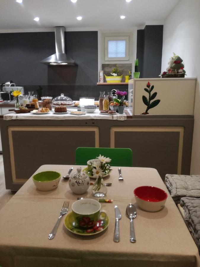 B&B Casa Lilli โฟลีโญ ภายนอก รูปภาพ